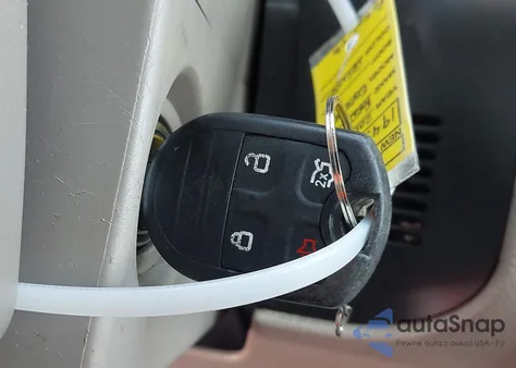 2010 Ford Expedition Xlt z USA, uszkodzony, nr VIN 1FMJU1F57AEA69561